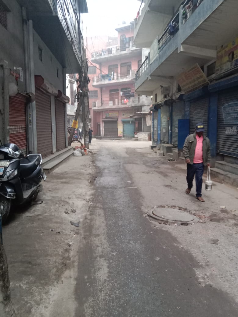 MonikaDelhiBJP's tweet photo. पीरागढ़ी गांव #Ward48 में सफ़ाई कर्मचारी अपनी ड्यूटी पर मुस्तैदी से काम करते हुए |
मोनिका गोयल
निगम पार्षद 🙏
वार्ड 48 गुरु हरकिशन नगर 🇮🇳
@BJP4Delhi @OfficeofJPNadda
@Virend_Sachdeva
#मेरा_वार्ड_मेरी_ज़िम्मेदारी https://t.co/ldoJiJdzGw