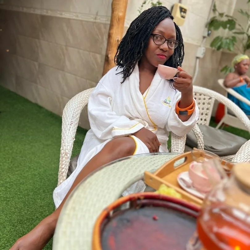 DonsOrganicSpa's tweet photo. Thank you for Spa-ing with us @anneblessed โค
We agree that a Spa day is the perfect way to relax,reset and restore balance!
#Donsorganicspa #Happyclient #Visitus #lowerkololoterrace #Spaday #Spalife #MeetMeAtTheSpa #happiness #Glow https://t.co/2JyiEesZGL