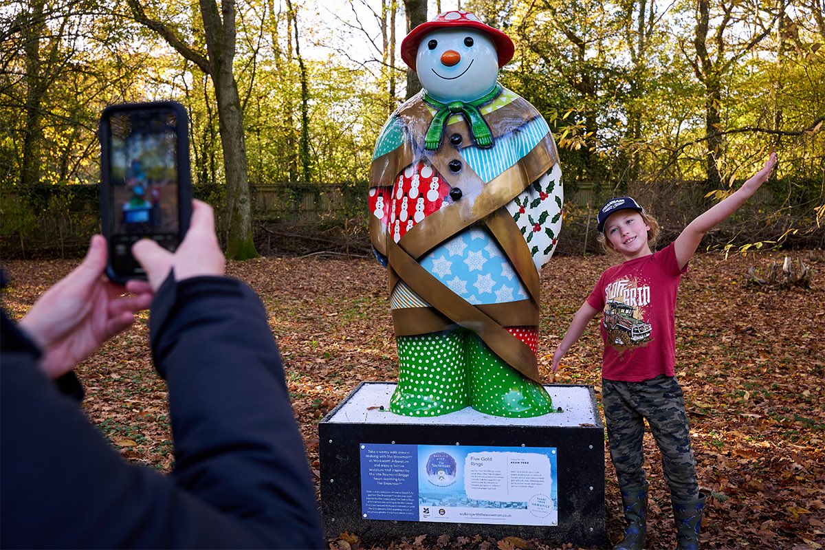 Only one more week of Walking with The Snowman™ in the magical woodlands at <a href="/WinkworthNT/">Winkworth Arboretum</a> ⛄️

We have absolutely loved seeing so many of you enjoy the trail! 

It ends 2nd January ❄️

📷 Winkworth Arboretum, National Trust/Arnhel de Serra

#walkingwiththesnowman #wildinart