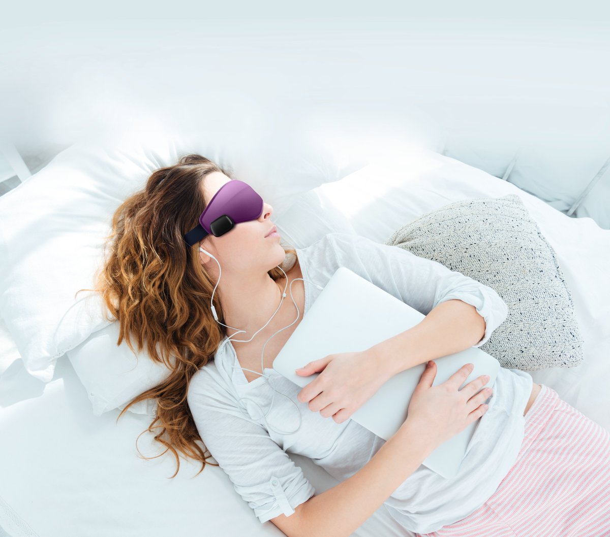 Dreamlight Heat Mini,
The World's Most Versatile Wireless Heating Mask.
The wireless battery design reduces the hassle of having cords tangle. 
Get same one on dreamlight.tech
#sleeping #sleep #SleepingBeauty