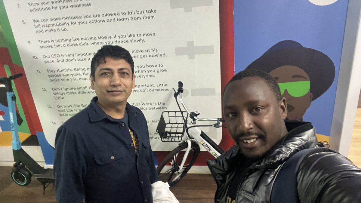 SavioWambugu's tweet photo. Morning catch up with my friend @KBudhabhatti at @CraftSiliconKE Campus before the year ends. A Genius mobility mind
@MHUBKENYA
@LittleAppKenya
@CraftSiliconKE
#littlecabs
#InnovationRedefined
#innovation
#craftsilicon https://t.co/MPj9pFgHZr