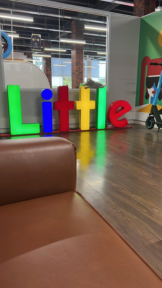 SavioWambugu's tweet photo. Morning catch up with my friend @KBudhabhatti at @CraftSiliconKE Campus before the year ends. A Genius mobility mind
@MHUBKENYA
@LittleAppKenya
@CraftSiliconKE
#littlecabs
#InnovationRedefined
#innovation
#craftsilicon https://t.co/MPj9pFgHZr
