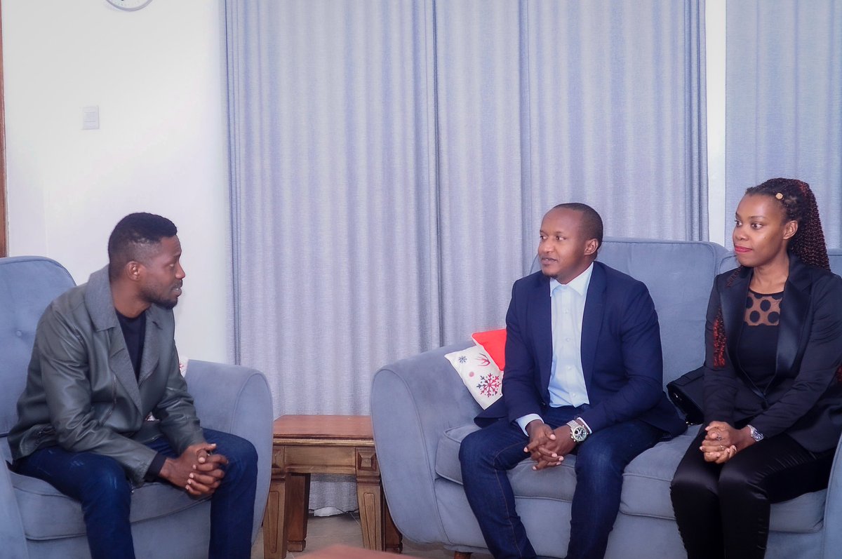 PatriqKanyomozi's tweet photo. State House visit🥰. President @HEBobiwine and First Lady @BarbieItungoK as welcoming and loving as always,thank you for the invite 🙏 https://t.co/JwzyvKLRMg