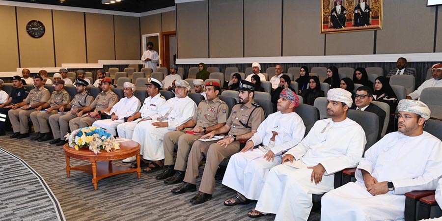 Halafmradio's tweet photo. 🔺تنظيم ندوة تعريفية حول “الإدارة المتكاملة للمواد النووية والمشعة”

🔻"الكلباني: #سلطنة_عُمان ممثلة في هيئة البيئة حرصت على وضع السياسات والتشريعات اللازمة لإدارة المواد المشعة إدارة سليمة للحد من مخاطرها."
https://t.co/BuDaRx4Ibv
#هلا_اف_ام https://t.co/mHzEt6IxLv