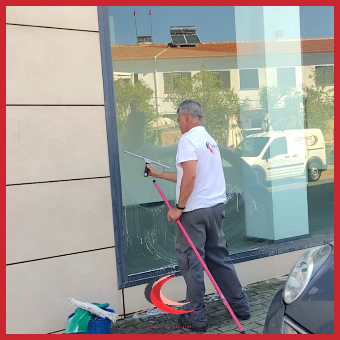 ¡Últimas limpiezas del año! 💪

☺️ Una vez más, gracias a nuestros clientes por depositar su confianza en Sayco.

📌 Av Galaroza 12, Oficina 19, #Huelva.
📞 959 04 86 21 / 695 10 39 31
