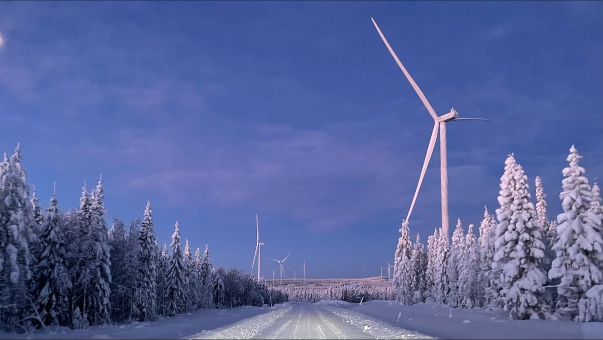Global_Wind_S's tweet photo. Beautiful winter landscape at Aura in the Nothern part of Sweden❄️🤩 

Enjoy the Holiday Season and stay safe. 

 #windenergy #globalwindservice #Renewableenergy https://t.co/zBG4u3v1fS
