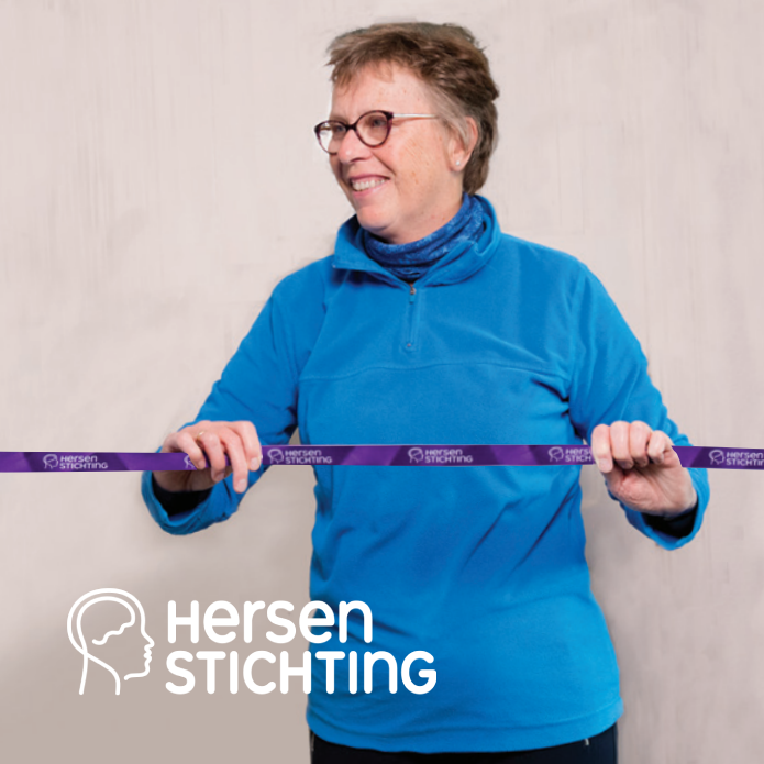hersenstichting's tweet photo. "De Ommetje-app stimuleert mij om ook doordeweeks te wandelen; zelfs als het regent. Ik wil graag andere mensen motiveren en overtuigen lekker te gaan wandelen of fietsen!β - Elmy, fanatiek Ommetje gebruiker. #samenmeerimpact (1/2)
Lees Elmy's verhaal. π https://t.co/oV8cOgDWHy https://t.co/ZmUerMiEDk