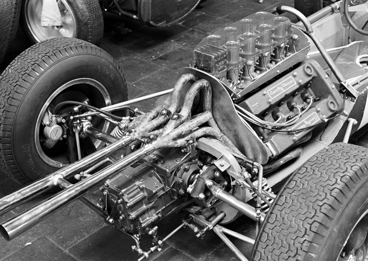 aut0mob's tweet photo. #Jim_Clark's #Lotus25 Climax stripped bare naked 🏁 #F1porn
📸David Phipps https://t.co/LLvx25c7BB