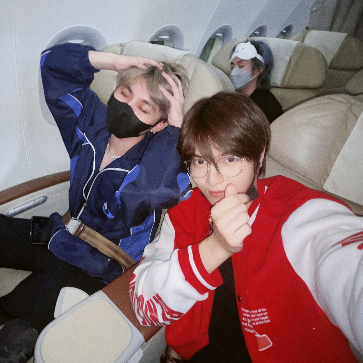 frnzchuaa's tweet photo. ✈️ https://t.co/lq1Rq9OGXR