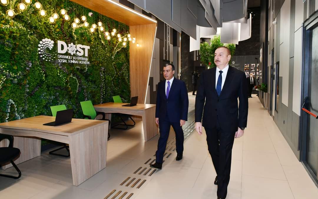 saglmmmdv's tweet photo. İlham Əliyev Bakıda 5 saylı #DOST Mərkəzinin açılışında iştirak edib.
https://t.co/AITJv4Rc18
#ƏƏSMN #SosialGovAz #PresidentAz https://t.co/zEEUmwYDlW