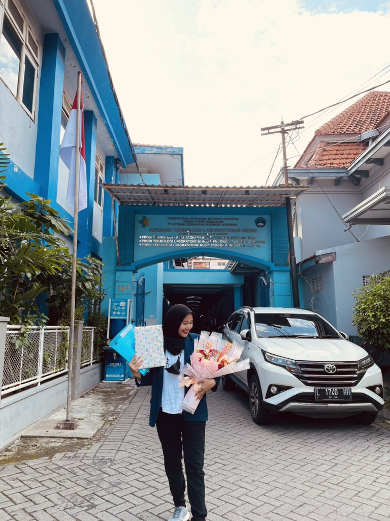 annisafarach's tweet photo. penutupan tahun 2022 yang warbiasahhhh😂✨ https://t.co/QOpyWNZTHm