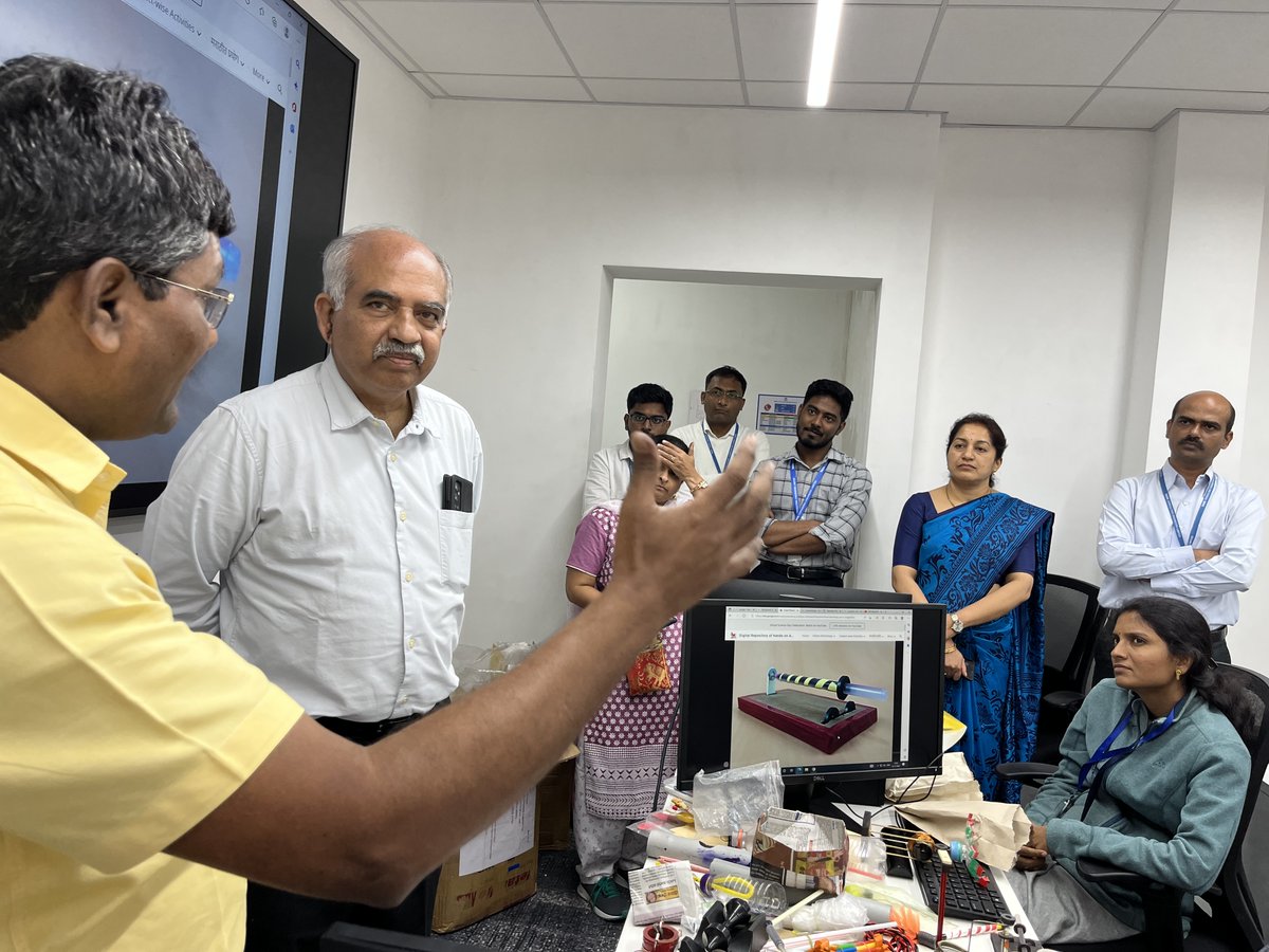 TCEConnect's tweet photo. TCEndeavourβs Flagship #project #Vigyaan, a three-day STEM #workshop was successfully conducted at the TCE office, in Bangalore. The #STEM workshop was conducted for 19 #government #school #science and #math #teachers of 5th to 10th class. #TCEndeavour is the #CSR #Brand of #TCE https://t.co/eUiXfgV5Cj