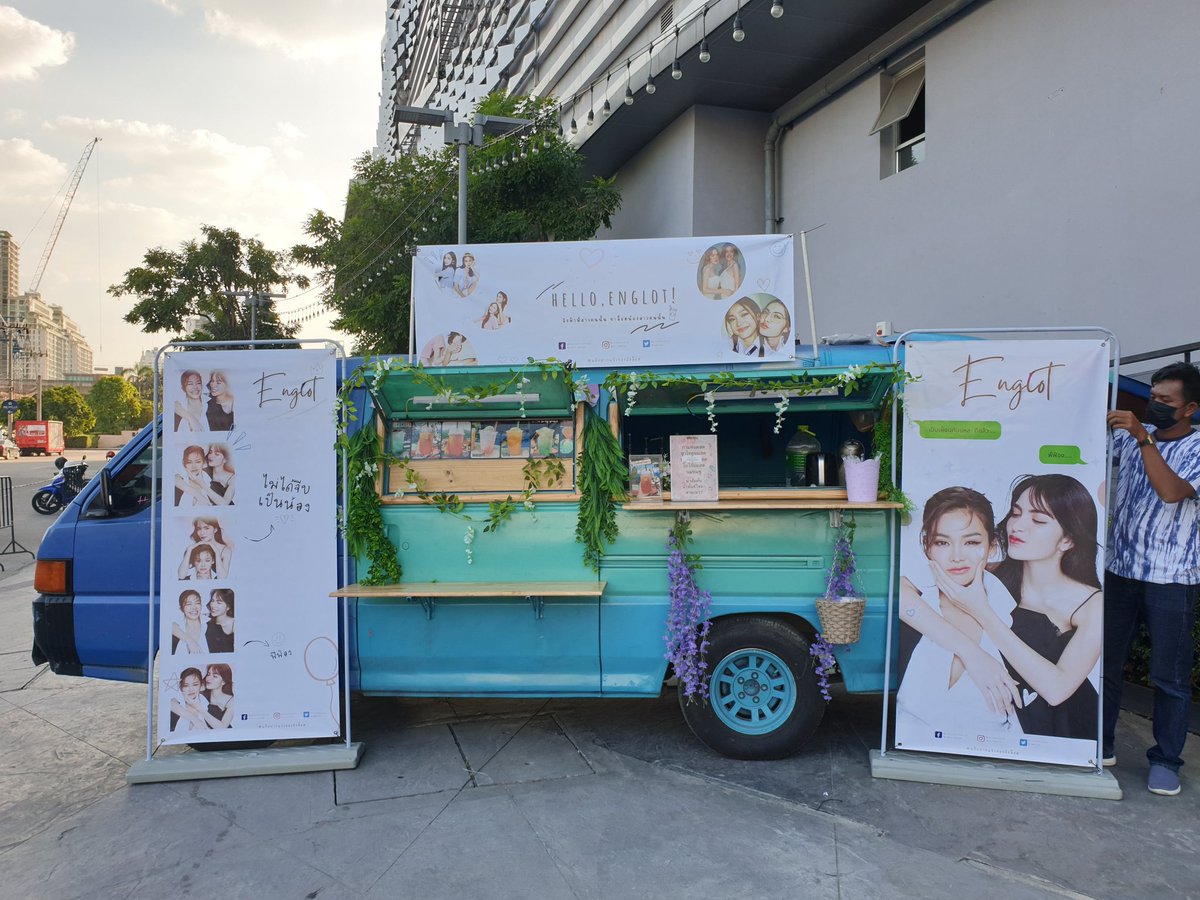 Plasalidtidkho_'s tweet photo. รถน้ำมาแย้วววววว เชิญมารับน้ำได้ที่ประตู E นะคะ🐶🐰
#อิงล็อต
#อิงฟ้ามหาชน
#ชาล็อตออสติน 
#แก๊งปากแจ๋วของอิงล็อต https://t.co/eVTOa0642C