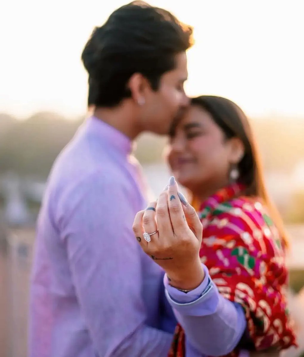 newsonfloor's tweet photo. Congratulations !! Famous social media influencers @mrunu & @anirudhh_sharma are now engaged 😍💍
.
.
#mrunu #anirudhsharma #gj https://t.co/Tfphz12iOG
