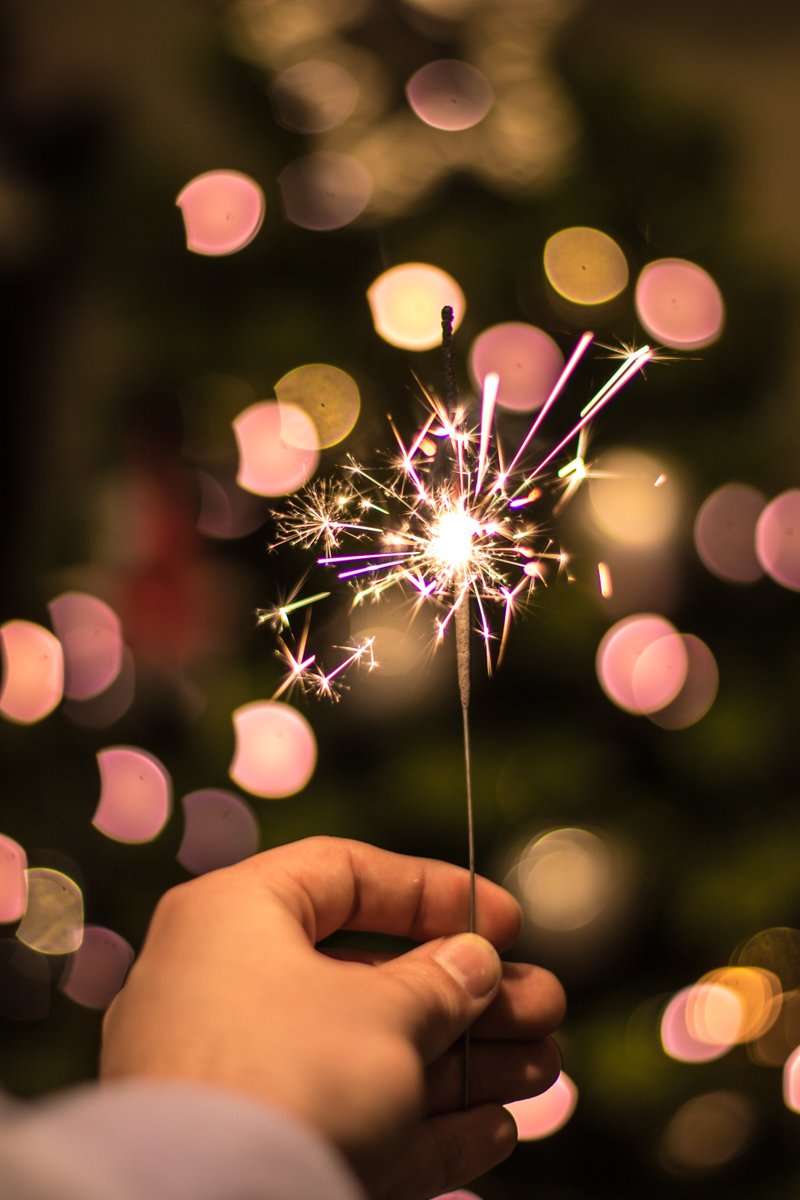 HazemMulhim's tweet photo. Happy holidays! What a year it's been. I'm grateful to be supported by such a wonderful team that upholds @EastNets' values in everything they do and continues to work towards our primary goal: making the world a safer, and more trustworthy place. https://t.co/BNfwDO2HFf