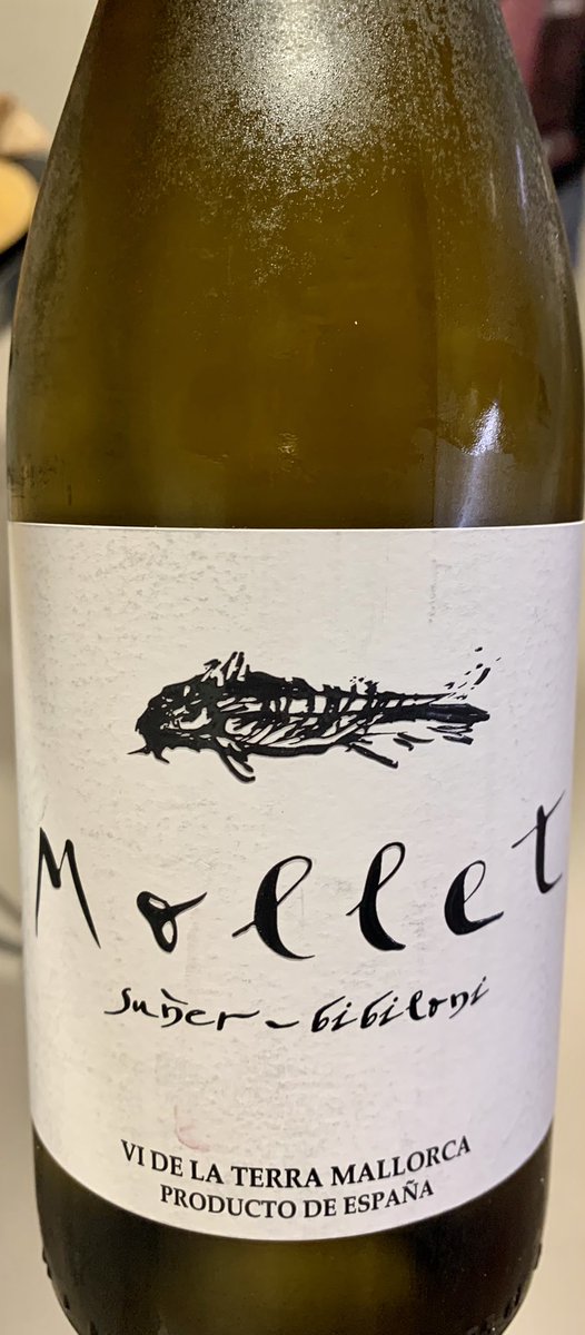 nacho_pelaez's tweet photo. Cosas que van cayendo estos días: Mollet 2021 (prensal blanc y chardonnay, Vins Ca Sa Padrina), realmente rico. Un blanco de #Rarabanda, Xurxo Alba (gustó mucho) y de remate, Cartago Paraje Del Pozo 2017, en formato magnum, amplio y pleno. De 🍷en 🍷disfrutando lo que nos toca😊 https://t.co/NvR1usOHk1