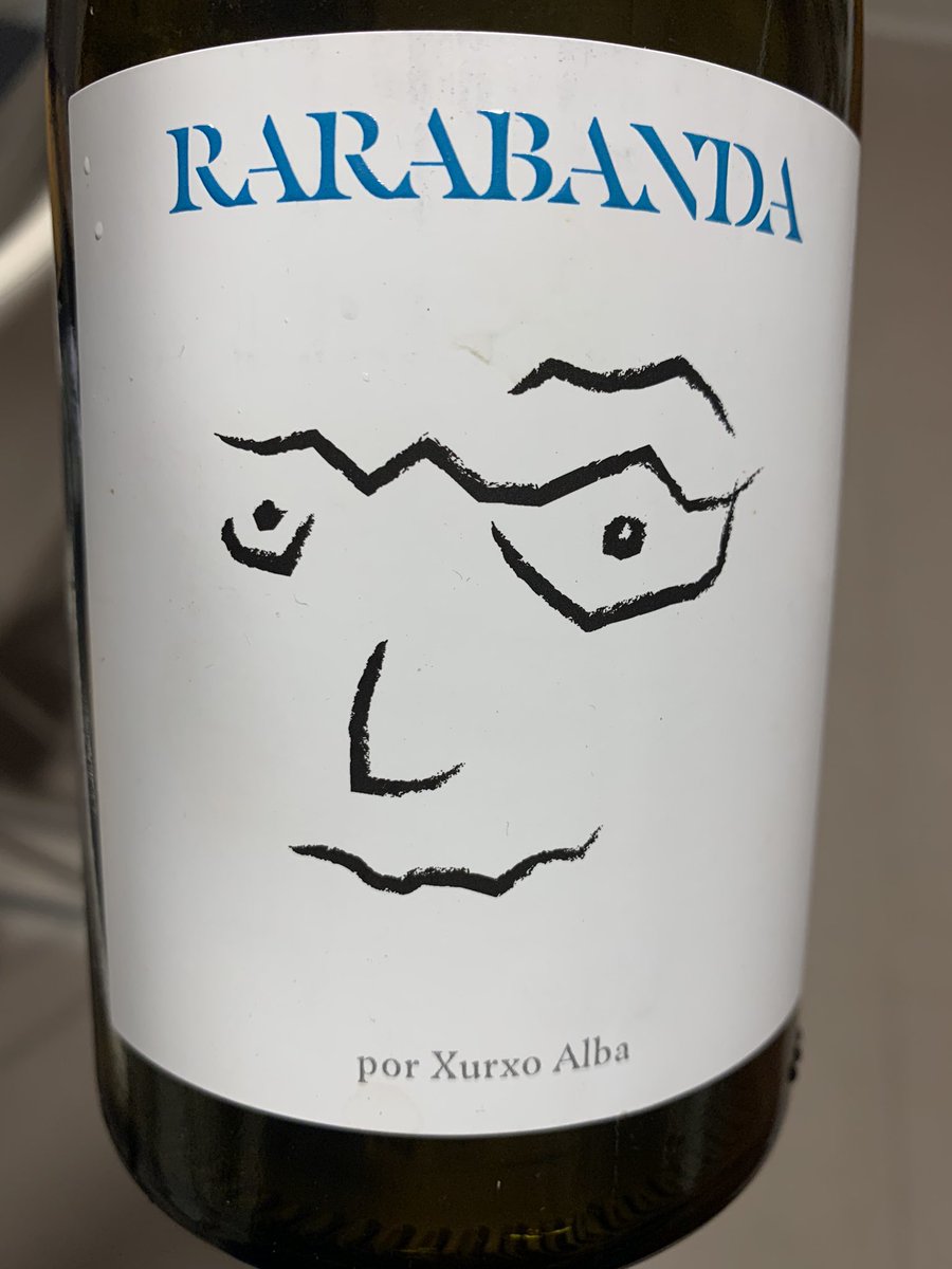 nacho_pelaez's tweet photo. Cosas que van cayendo estos días: Mollet 2021 (prensal blanc y chardonnay, Vins Ca Sa Padrina), realmente rico. Un blanco de #Rarabanda, Xurxo Alba (gustó mucho) y de remate, Cartago Paraje Del Pozo 2017, en formato magnum, amplio y pleno. De 🍷en 🍷disfrutando lo que nos toca😊 https://t.co/NvR1usOHk1