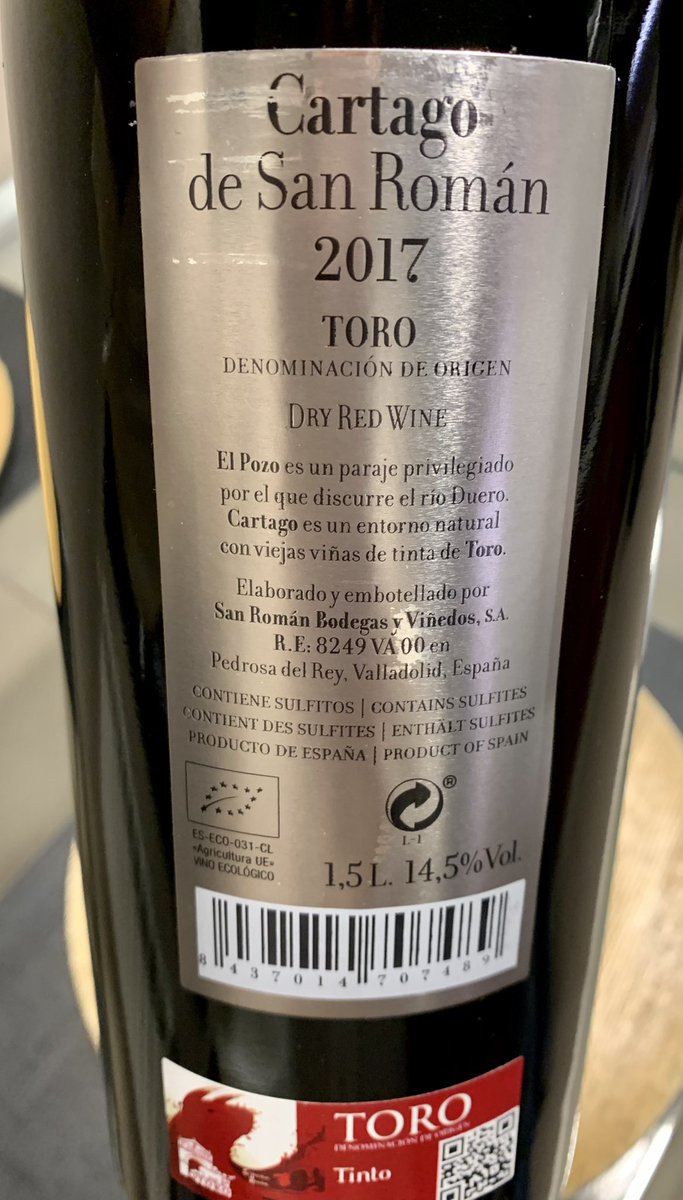 nacho_pelaez's tweet photo. Cosas que van cayendo estos días: Mollet 2021 (prensal blanc y chardonnay, Vins Ca Sa Padrina), realmente rico. Un blanco de #Rarabanda, Xurxo Alba (gustó mucho) y de remate, Cartago Paraje Del Pozo 2017, en formato magnum, amplio y pleno. De 🍷en 🍷disfrutando lo que nos toca😊 https://t.co/NvR1usOHk1
