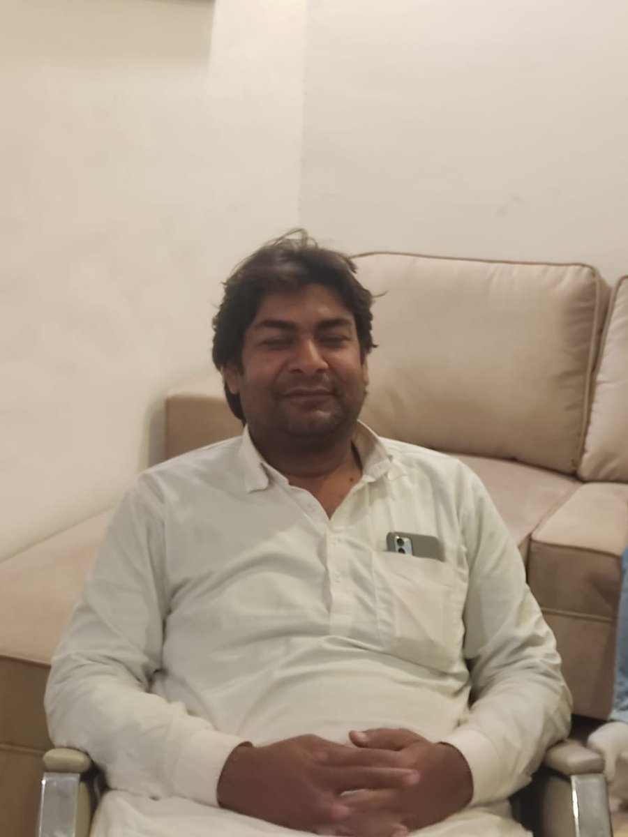 SalimChaudharry's tweet photo. New profile picture
Salim Choudhary https://t.co/HblWxwEieY