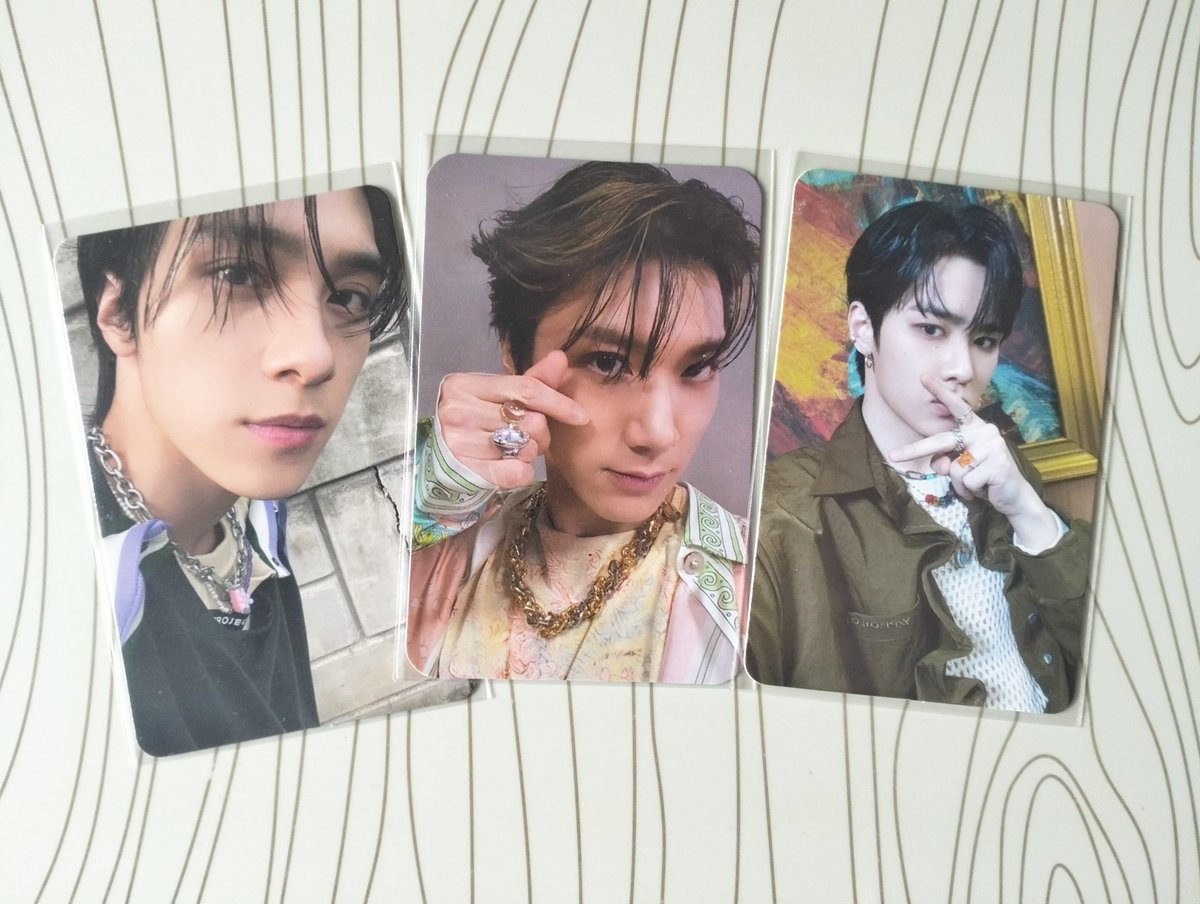marichaa10's tweet image. GIVEAWAY PC buat syukuran CB WayV!!! 🥳

Rules:
- RT dan like tweet ini
- Streaming MV Phantom dan drop proof di rep
- Rep juga mau PC siapa pake hashtag #WayV_Phantom dan tag @WayV_official 
- Ongkir ditanggung pemenang
- 1 pemenang dapet 1 PC

End 1 Januari 2023 jam 20.00 WIB