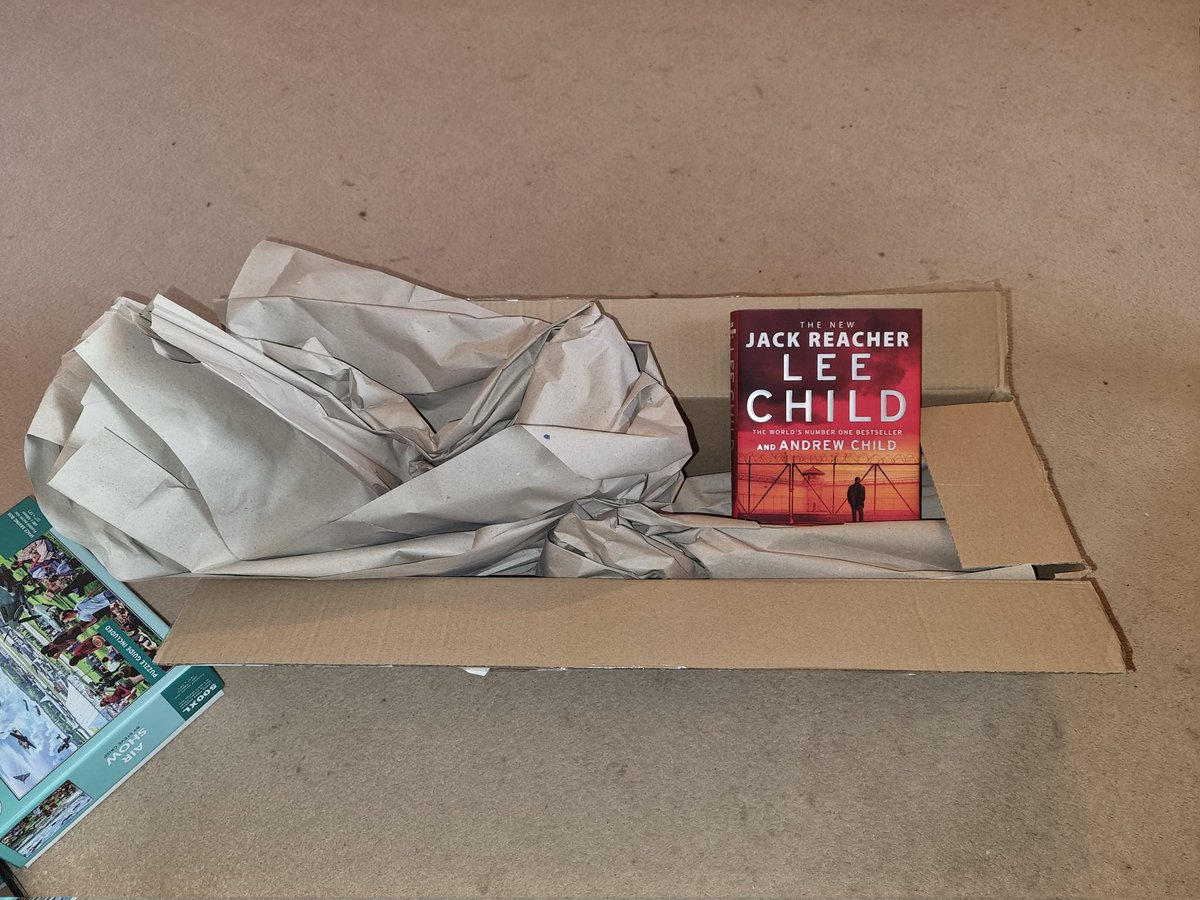Bill_Leach's tweet photo. Bit over the top on the packaging don't you think, @AmazonUK ? https://t.co/xCkQo3Qr87
