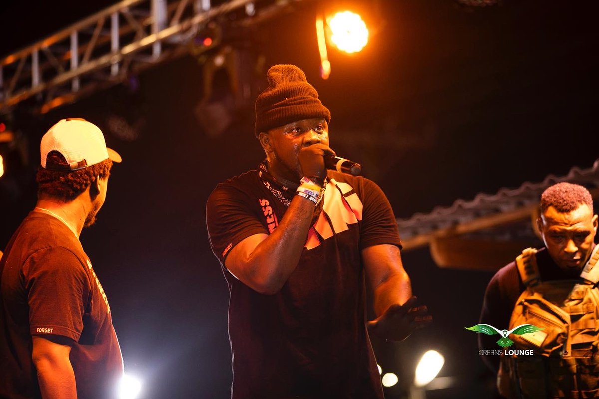 greens_Lounge's tweet photo. A Night to remember @CrissWaddle &amp; Medikal. AMG Connect Concert @shattawalegh 🔥💥. 

#Temaisgreen #nightlife #xmas https://t.co/jomu6BkK3H