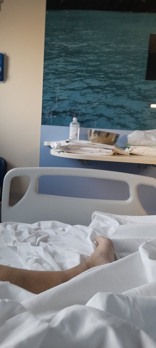 SantinomySm's tweet photo. #BuongiornoAtutti....e continua il mip ricovero in quel di #Tricase e penso che anche il #Capodanno lo farò qui...pazienza...sullo sfondo avrò il mare di Tricase🎄🎅🫂
#Linfoma #OspedaleTricase #Mare https://t.co/dFXkqjIHkq
