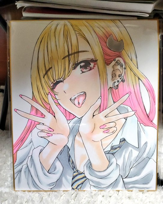 昨日はめっちゃがんばってコミケの準備も全部終わらせた。。!あとは描きかけの色紙に着手してみようと思います。。色紙出来たらコミケに持っていくのでよろしくお願いします〜!因みに出来ている色紙もあるので、最低でも1枚以上あります。。抽選券配布で販売します詳しくは当日お尋ねくださいね。。 