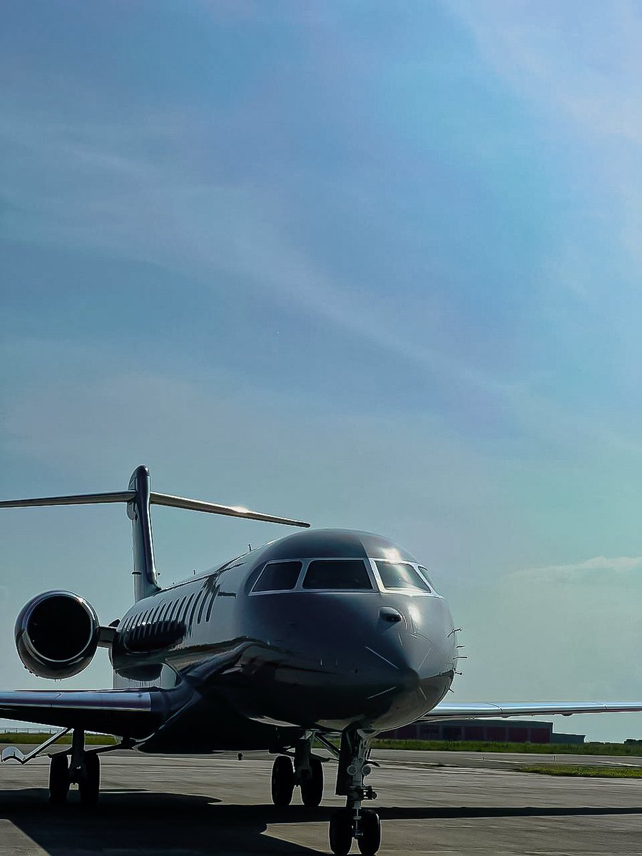 skytoursmv's tweet image. It's a tanning kind of day
#bombardier #bombardierglobal7500 #VelanaAirport #visitmaldives #privatejet #generalaviation #businessaviation