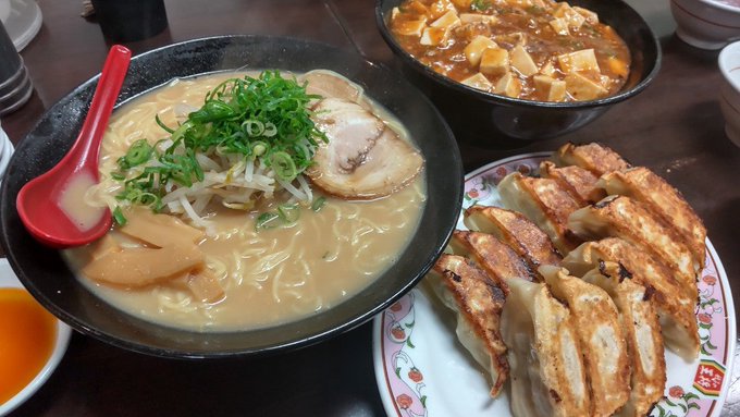 にゅくすディナー( ˇωˇ )食べ納め (@ 餃子の王将 三宮旭通店 - @ohsho_campaign in 神戸市, 兵庫県) https://t.co/DvuZipIR1d 