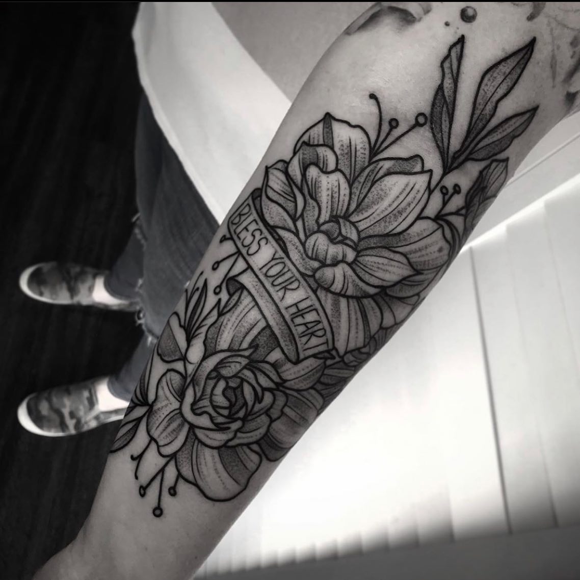 umbrellaTattoo's tweet photo. We feel your tattoo is a collaboration between us, no matter the size or style–we value your opinion about what goes on your body, but will certainly use our years of expertise and training to make your tattoo idea come to life. https://t.co/F1HnB5uuJ6