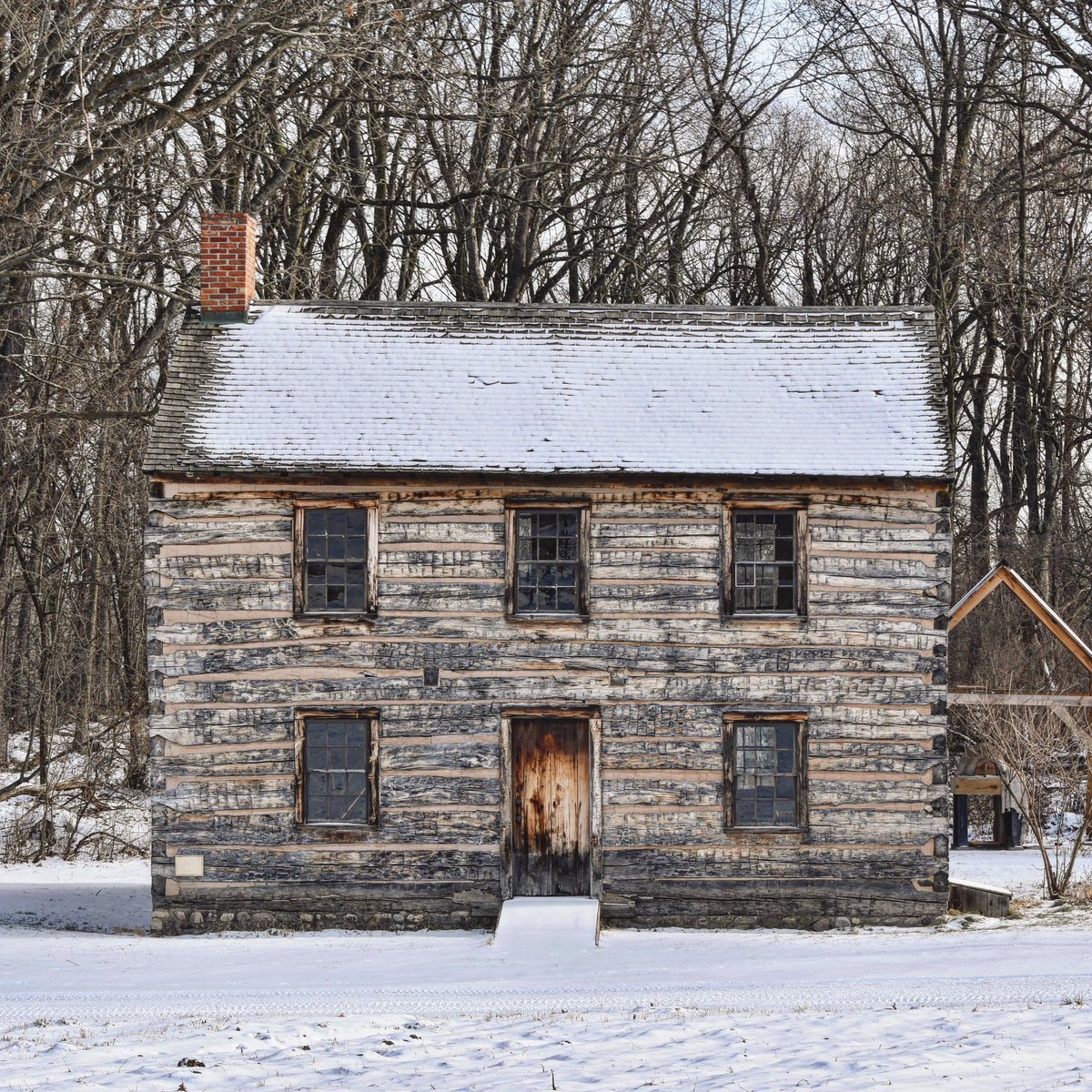 A beautiful day for a winter walk through the Historic Village. ❄️ 
#LivingHistoryMuseum #HistoricVillage #19thCenturyVillage #HistoricHomes #Museum #VisitRoc #IspyNY #Winter #WinterWalk #RocTopShots #VisitLivco #GCVMuseum