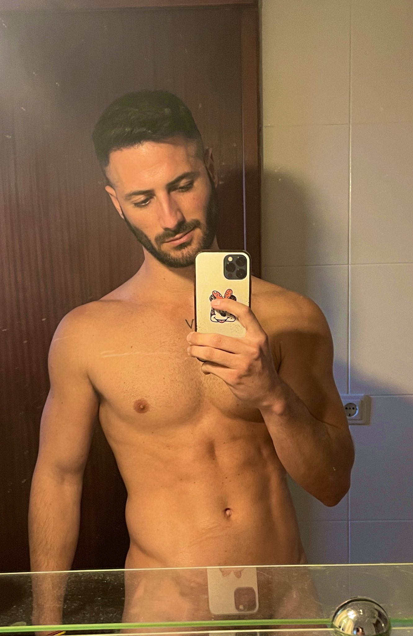 Edgard Caro on X: Gimme Gimme… M😈RE t.coY7fw3hUeB1  X