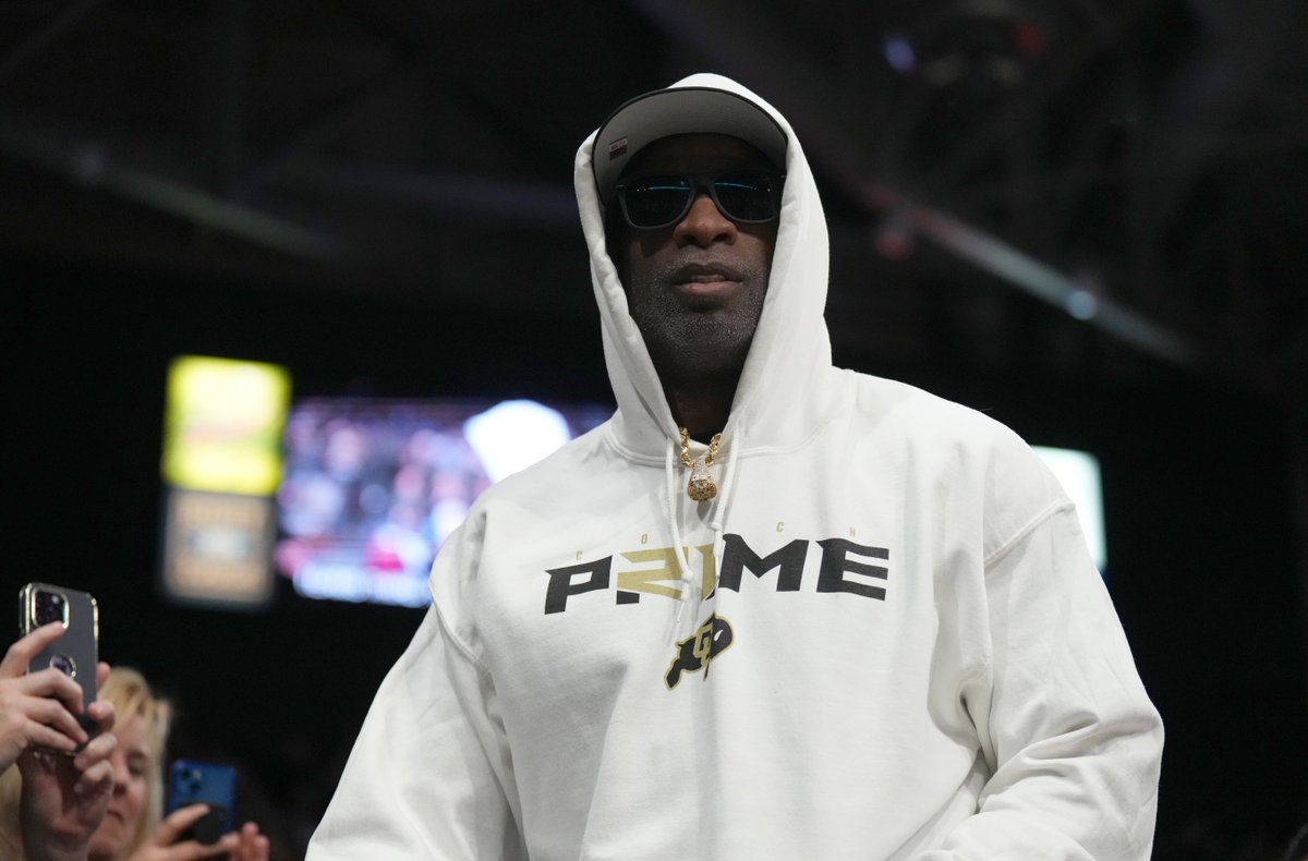 247Sports's tweet image. Deion Sanders says Colorado AD Rick George is "the reason" he ended up in Boulder.

247sports.com/Article/Deion-…