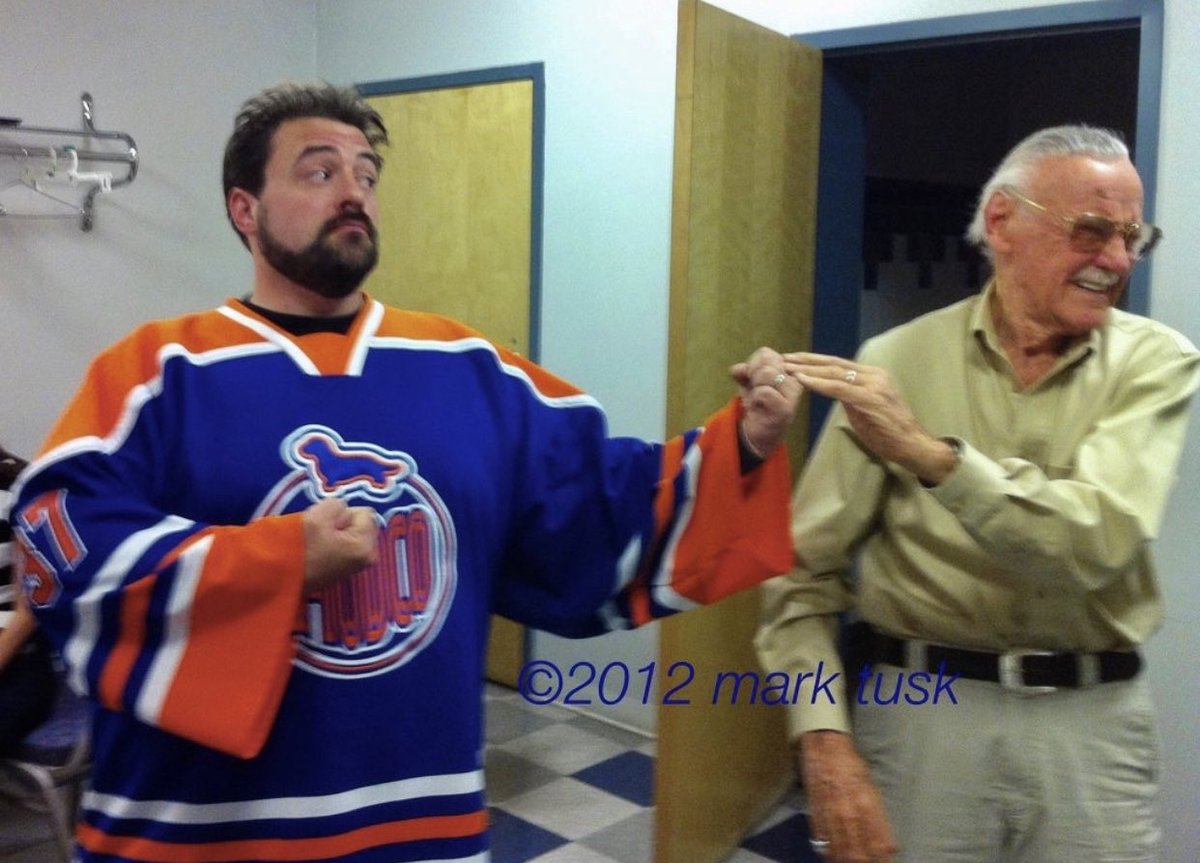 ThatKevinSmith's tweet photo. Today, @TheRealStanLee would’ve turned 100 years old! The @Marvel maestro was always a hero of mine, but thanks to making MALLRATS with him, we actually became friends! I miss the Old Man and his endless parade of smiles and good cheer. Happy Birthday, Emperor of Excelsior! https://t.co/rnNENA8FRK