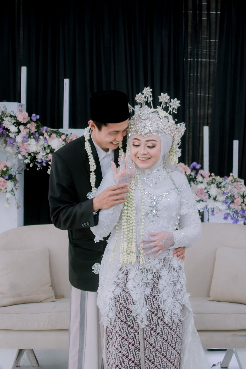 Indanaazulfaaa's tweet photo. 2022 udah jadi "kita" https://t.co/m4LRLekT84