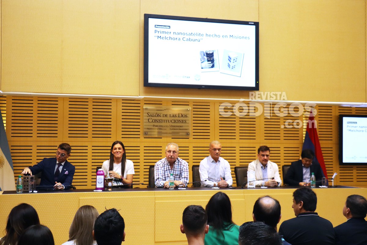 revistacodigos's tweet photo. Presentaron a “#Melchora #Caburú”, el primer #nanosatélite #misionero que medirá #huellas de #carbono https://t.co/c9IWmznukX
@passalacquaok @Arce_Carlos_ @SoledadBalan @faniotargentina @mrmartingonzalo #Gervasiomalagrida https://t.co/NacRmr54ly