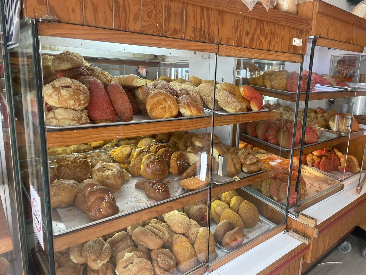 Marancdcarmen's tweet photo. En esta temporada de Frentes fríos, acompaña tu pan 🥐 con #Chocolate de mesa #Origenes .
Encuéntranos en la Panificadora #LaGlorieta
Sucursales : Mercado Centro y Calle Ancha en Ciudad del Carmen
#ConsumeLocal 
#ConsumeCampeche https://t.co/byVgwievBt