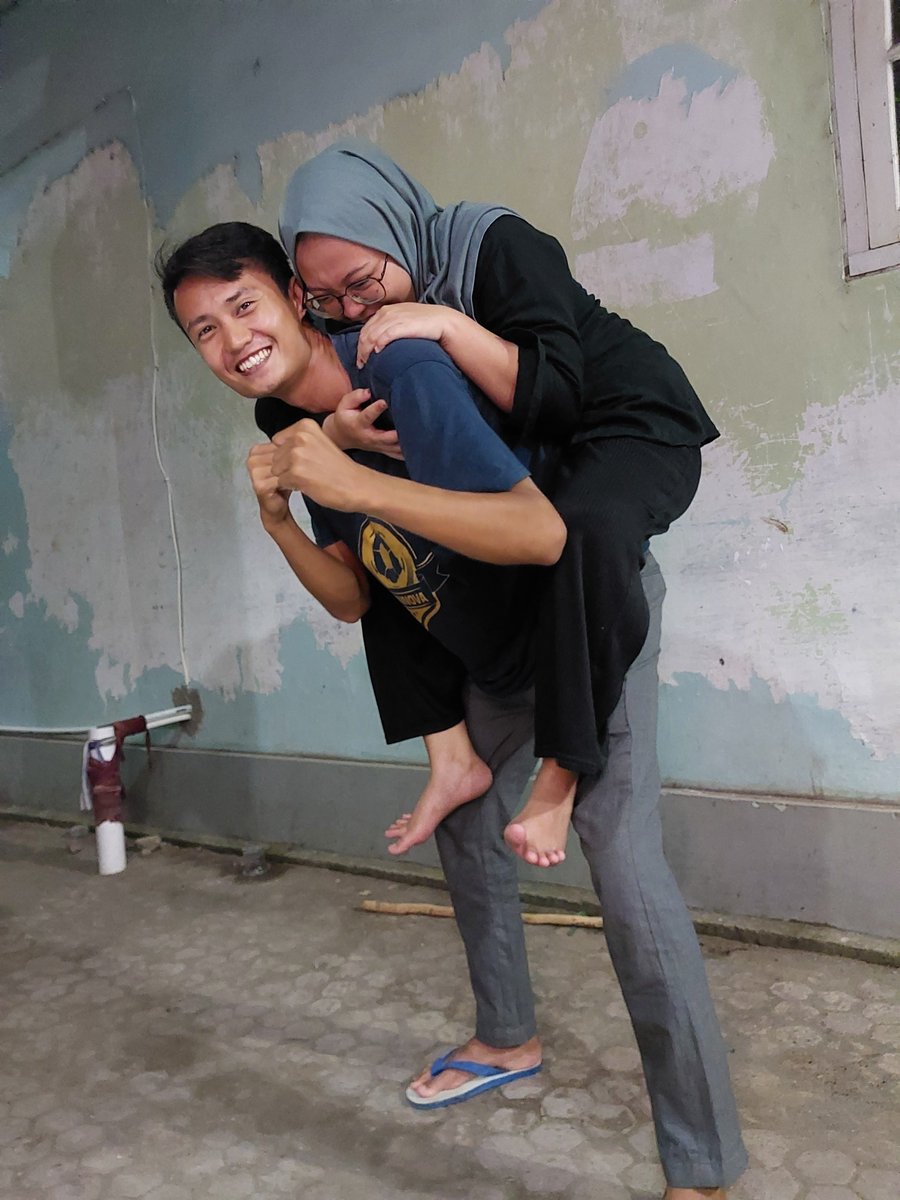 Indanaazulfaaa's tweet photo. Till jannah with you @ridwanhayley_ ❤️ https://t.co/r2QLDvSIUz