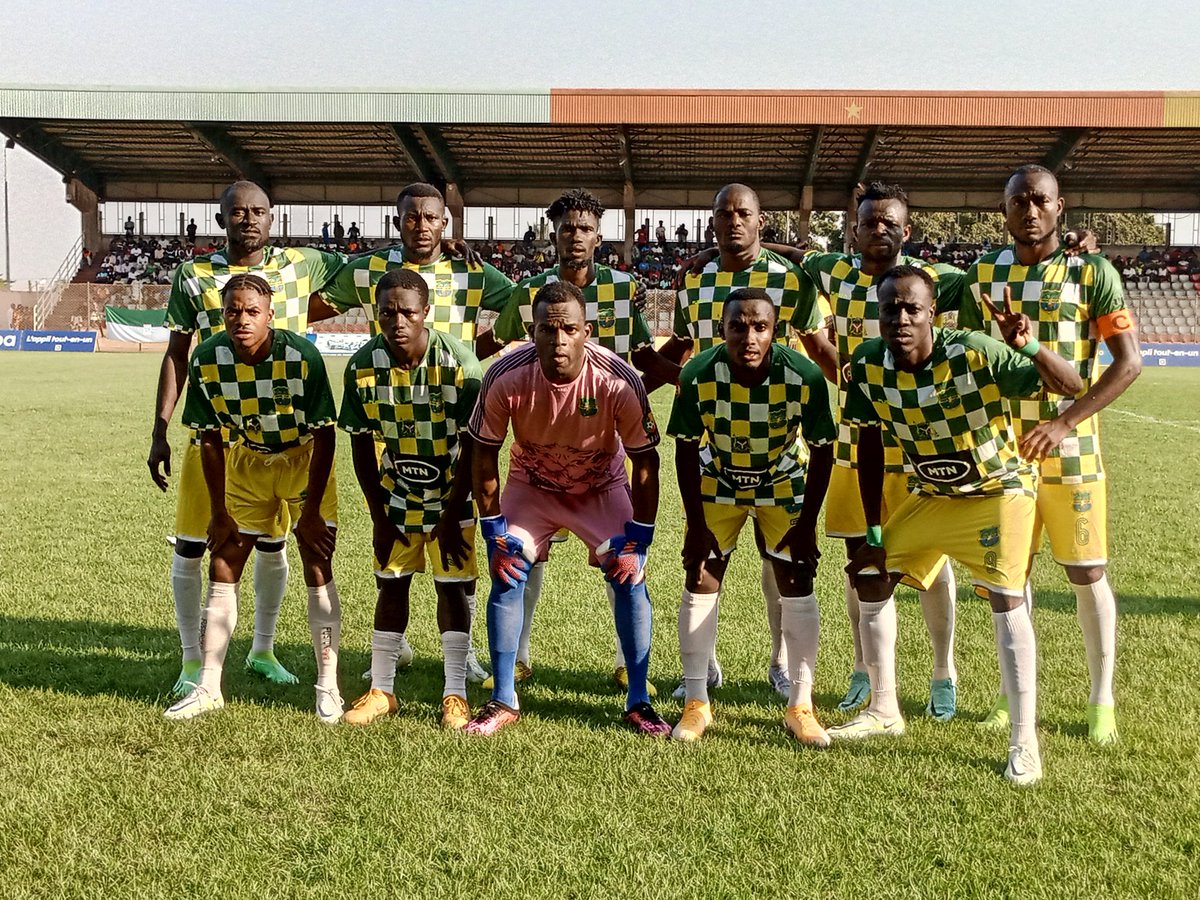 #MTNEliteOne  #TopMatch
 🟢🟡 Le 11 entrant...

⚽ Fauve Azur Élite 🆚 Union de Douala 

#FauveAzurElite
#FayaBoys
#FayaCommunity
#Fayadep 
#FayaDevelopmentProject
#TousDerriereLesFayaboys
<a href="/CTFP9/">CTFP</a> 
<a href="/FecafootOfficie/">Fecafoot-Officiel</a>