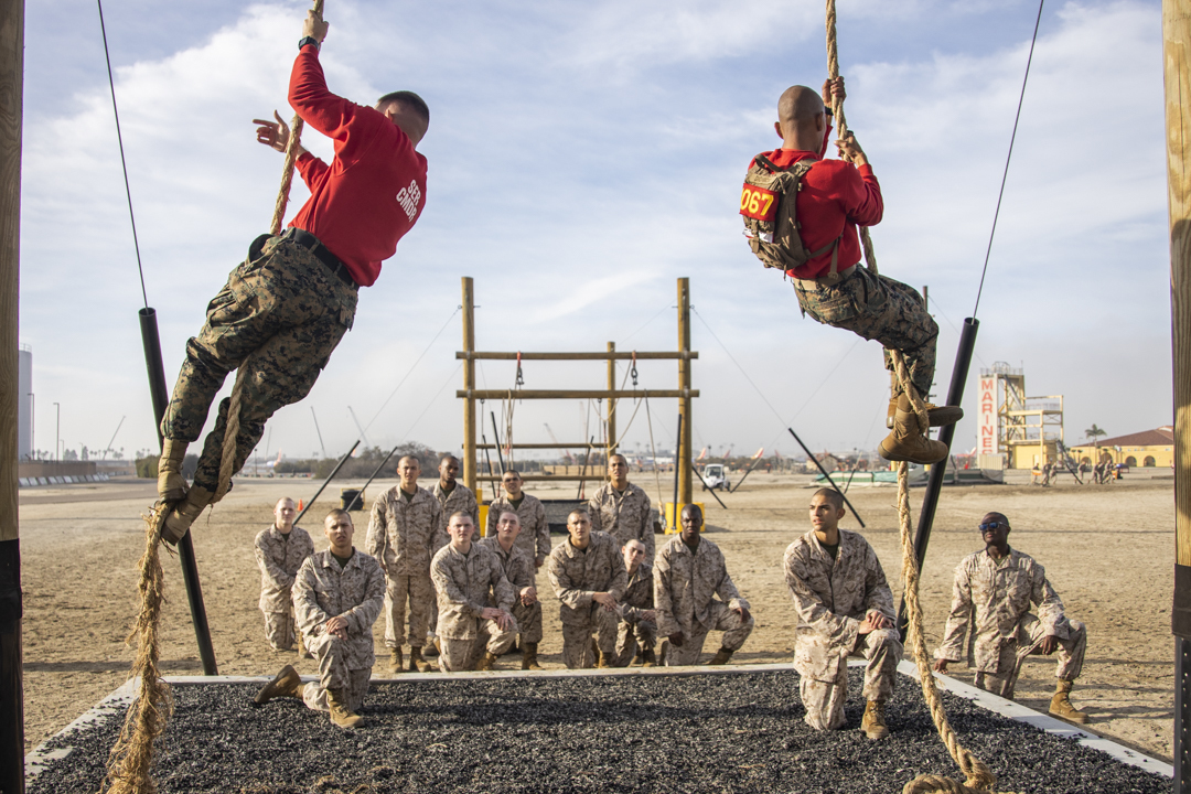 MCRD_SD's tweet photo. U.S. #Marine Corps recruits with Delta Company, 1st Recruit Training Battalion, execute the confidence course at @MCRD_SD, Dec. 27, 2022.

The #confidence course is made up of different obstacles used to instill confidence in recruits.

@USMC #MCRDSD https://t.co/yV0yGTFIHC