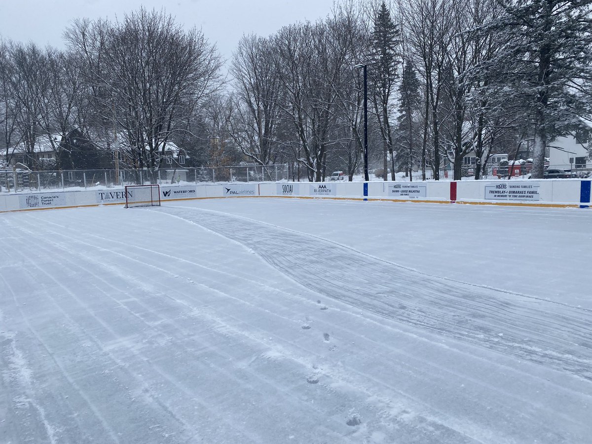 Hoser job done, heavy snow removed, shovels out, nets out… Game on…#rockcliffeODR <a href="/RinksOttawa/">Outdoor Rinks Ottawa</a> <a href="/OttawaRinks/">OttawaRinks</a> <a href="/RockcliffeHoser/">Rockcliffe Hosers</a> <a href="/rawlsonking/">Rawlson King</a>