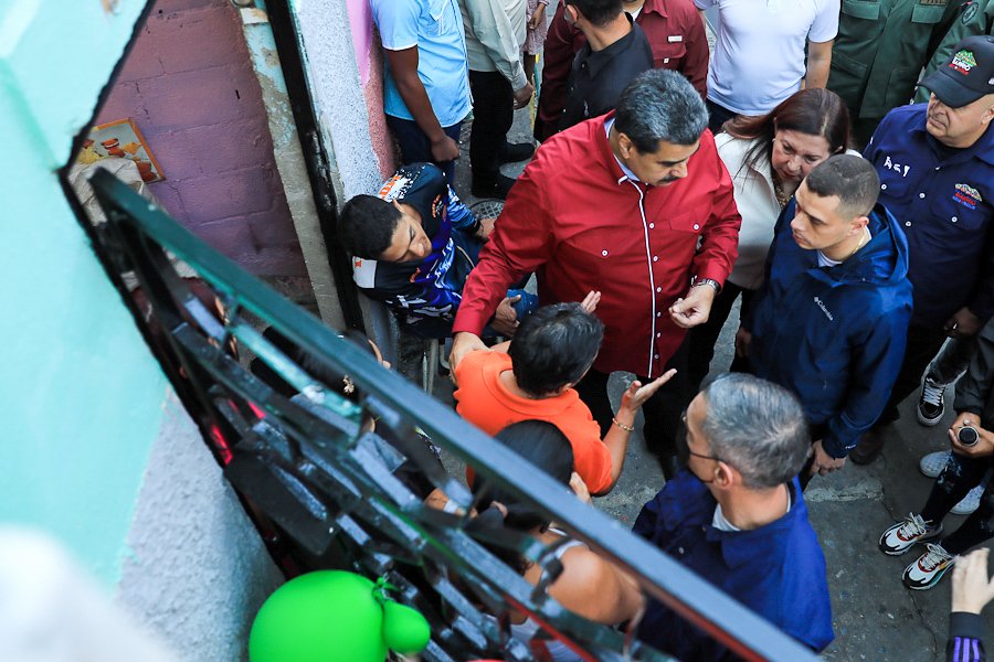 Hay que aprender a escuchar, incluso cuando no nos gusta lo que nos dicen. Hay que ir a las catacumbas del pueblo para atender las necesidades. Es nuestro compromiso con Venezuela.