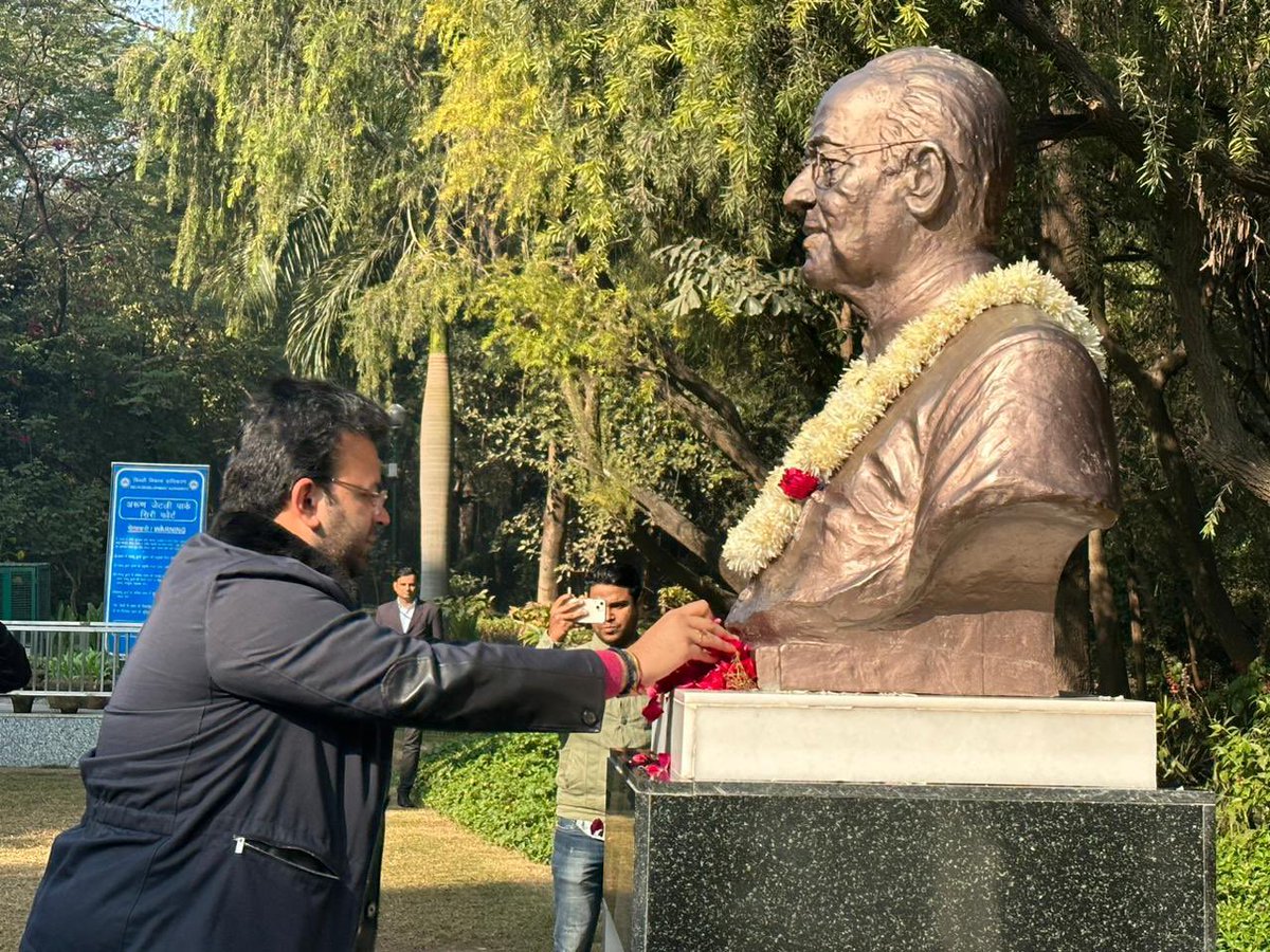 Happy Birthday, Dad @arunjaitley. Never imagined not celebrating your 70th birthday with you. We miss you everyday and feel your presence in all our daily actions through your wise words and large heart.