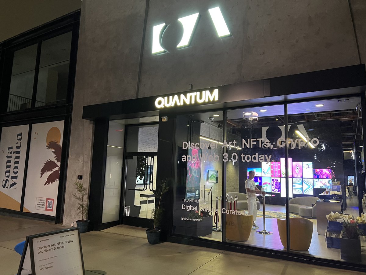 QM! Reminder that QSLA is open this week Wed - Fri, 12pm - 7pm. Stop by to see which collections we're displaying, chat with our guides, or pretend you have work to do so you can get out of the house.

📍1220 3rd Street Promenade, Santa Monica, CA 90401
