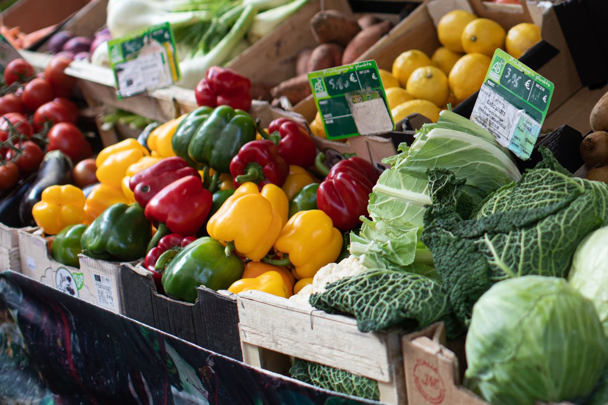 RichardBouigue's tweet photo. 🗓️ Pour vous aidez à préparer vos repas de fin d’année, les commerçants des marchés alimentaires #paris12e ont adapté leurs horaires :
🔹Cours de Vincennes, 31 déc, 7h-15h30
🔹Aligre, 30 déc, 7h-14h30
🔹Daumesnil, 30 déc, 7h-14h30
🔹Beauvau, du 29 au 31 déc, de 8h-19h30 https://t.co/hlCkkjDfch
