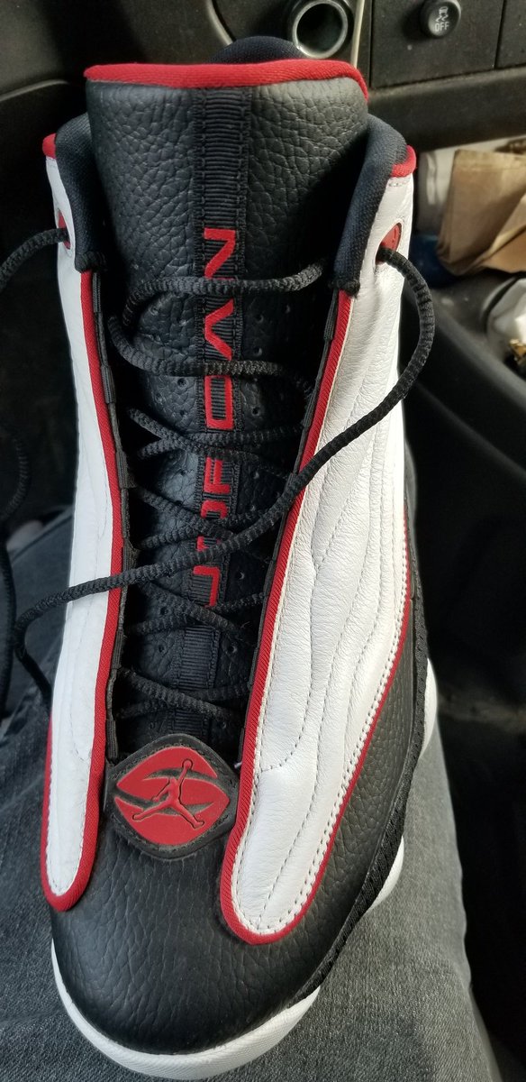 jtpleeze's tweet image. #newjs
#jordanprostrong
Got a hell of a deal on these yesterday. 
Ignore the janky van in the background, I&apos;m at work