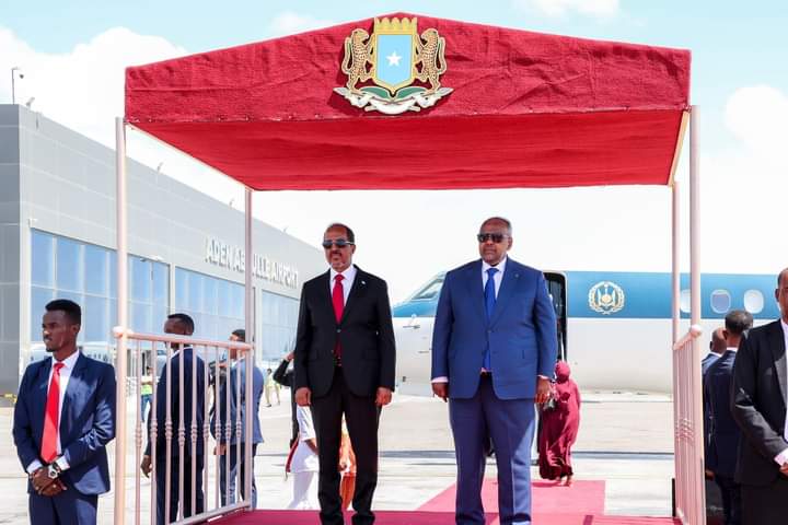 FarhanHiddig's tweet photo. History will repeat it self!
Very soon we shall dominate east Africa! Somali leaders representing two nations! https://t.co/sfBkBwjbeE