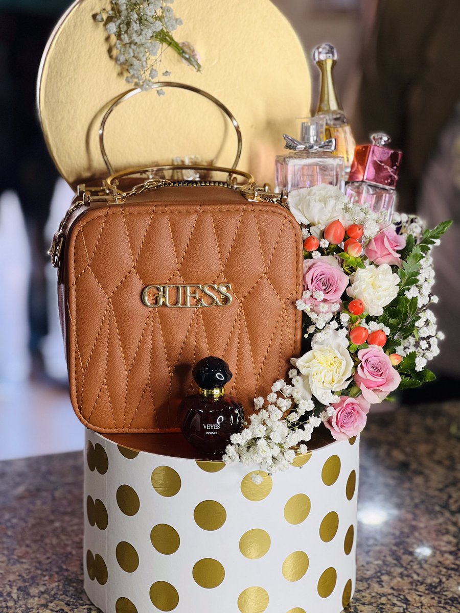 MMGiftsStore1's tweet photo. تمييز مع من تحب ❤️🌹
للطلب 0909364641 https://t.co/43bIELCjGb