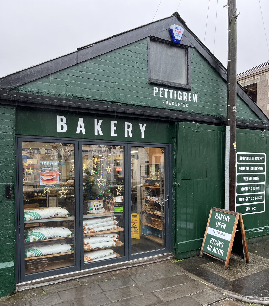 speedupdating's tweet photo. Back in Cardiff… time to do all/ some of the things I’ve been meaning to get round to for months… including checking out what @PettigrewBakes have done with the bakery in Moy Road 

👍#bara #popty https://t.co/GV9lZXhBBS